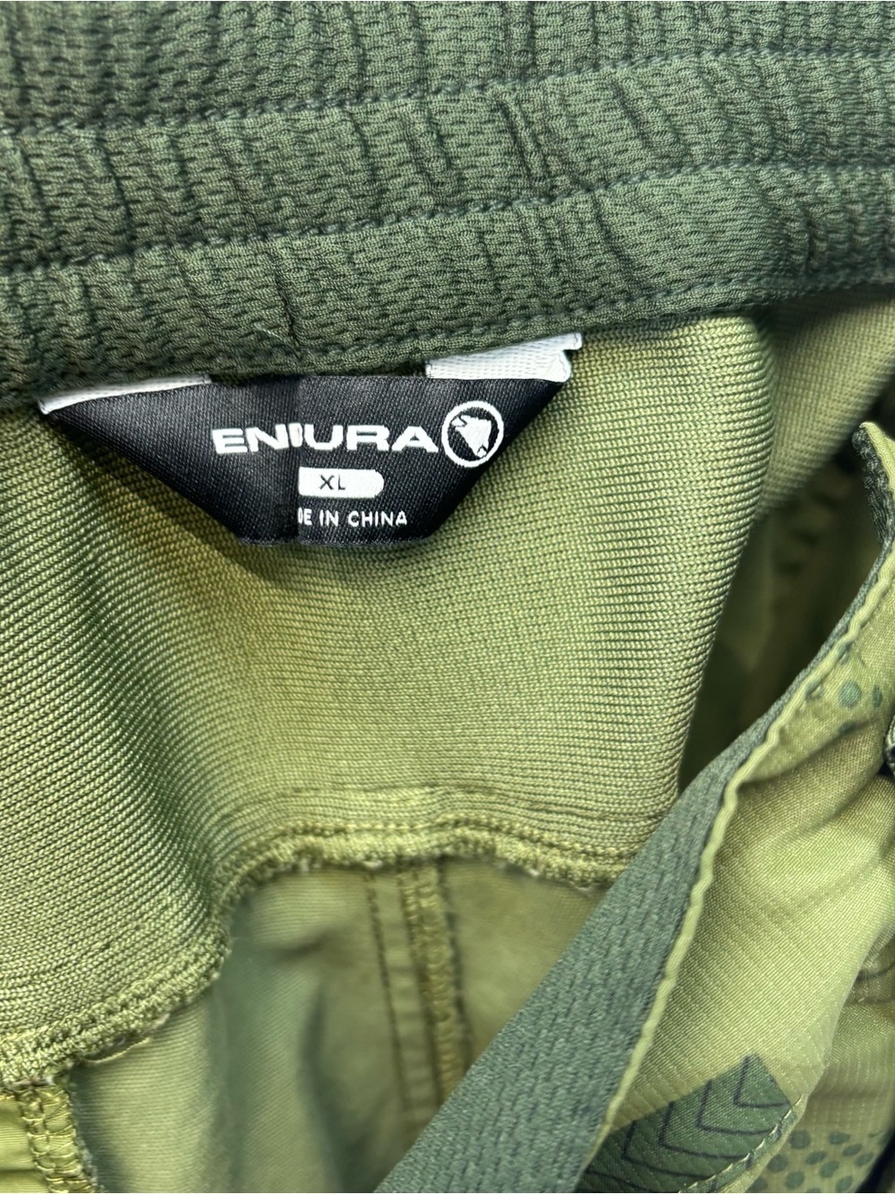 Endura Humvee Baggy Mountain Bike Shorts Mens XL Green Camo Cycling Trail EUC - Picture 8 of 8